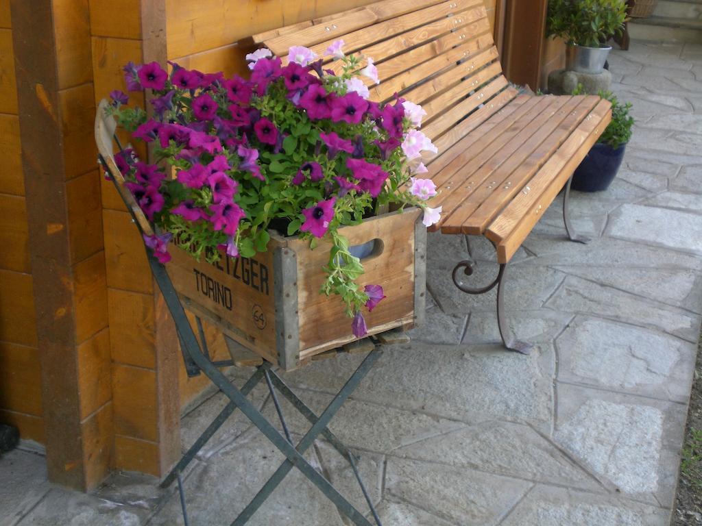 Pera Rionda Bed & Breakfast Caprie Exterior photo
