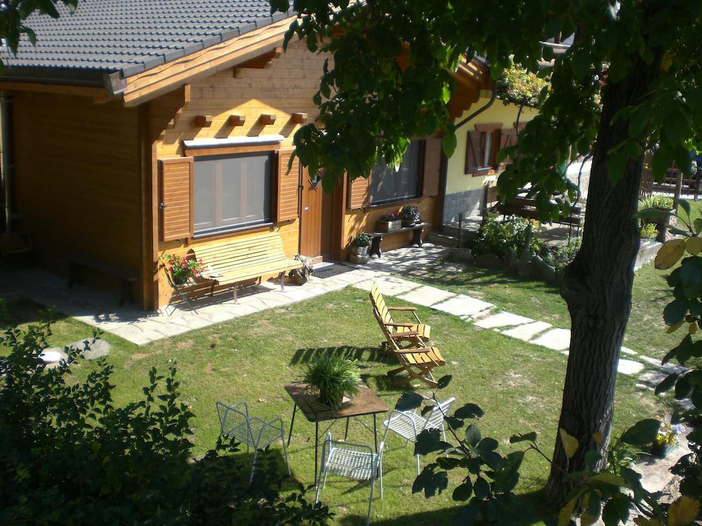 Pera Rionda Bed & Breakfast Caprie Exterior photo